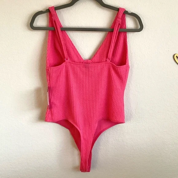 \Wild Fable\ NWT Pink Textured Bodysuit - Picture 8 of 15